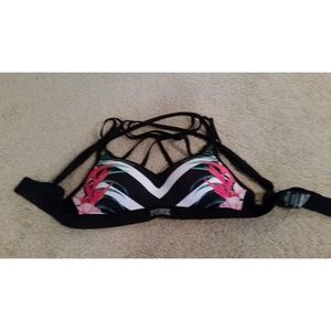 VS PINK Ultimate Cage Front Push-Up Sports Bra XS